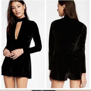 Express sz xs black velvet sexy low front V romper new with tags